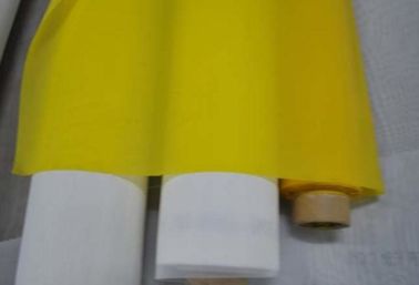 Chiny Żółta 100% poliestrowa jedwabna tkanina do spajania o gładkim splocie o szerokości 1,15-3,6m dostawca